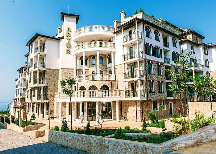 Elegant Artur スヴェティ・ヴラス