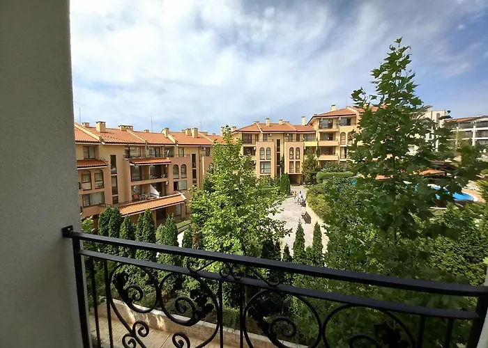 Elegant Artur アパート *